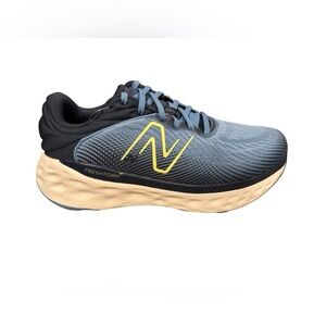 New Balance Fresh Foam Blue and Yellow Athletic Sneakers Women’s Size 10 Wide